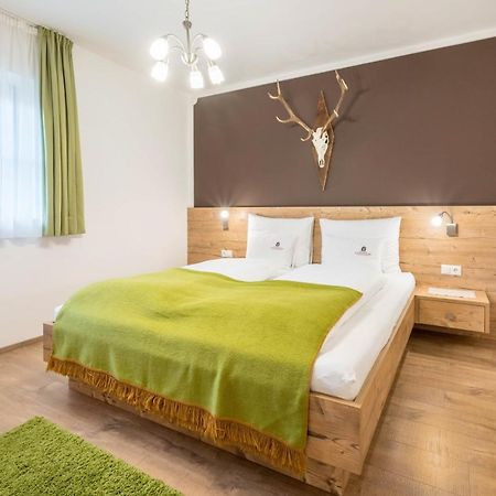 Haus Zur Vogelweide App 1 Leilighet Dobbiaco Eksteriør bilde